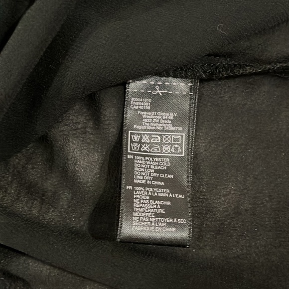 Women’s dress - Picture 6 of 6